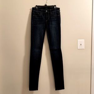 Joe’s mid rise skinny jean. Size 25